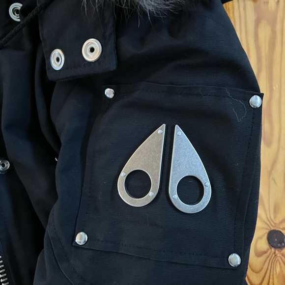 Like new only worn a few times. Excellent condition. - Picture 2 of 3